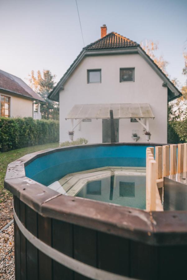 Вилла Csonakos Haz / The Boat House Badacsonyors Экстерьер фото