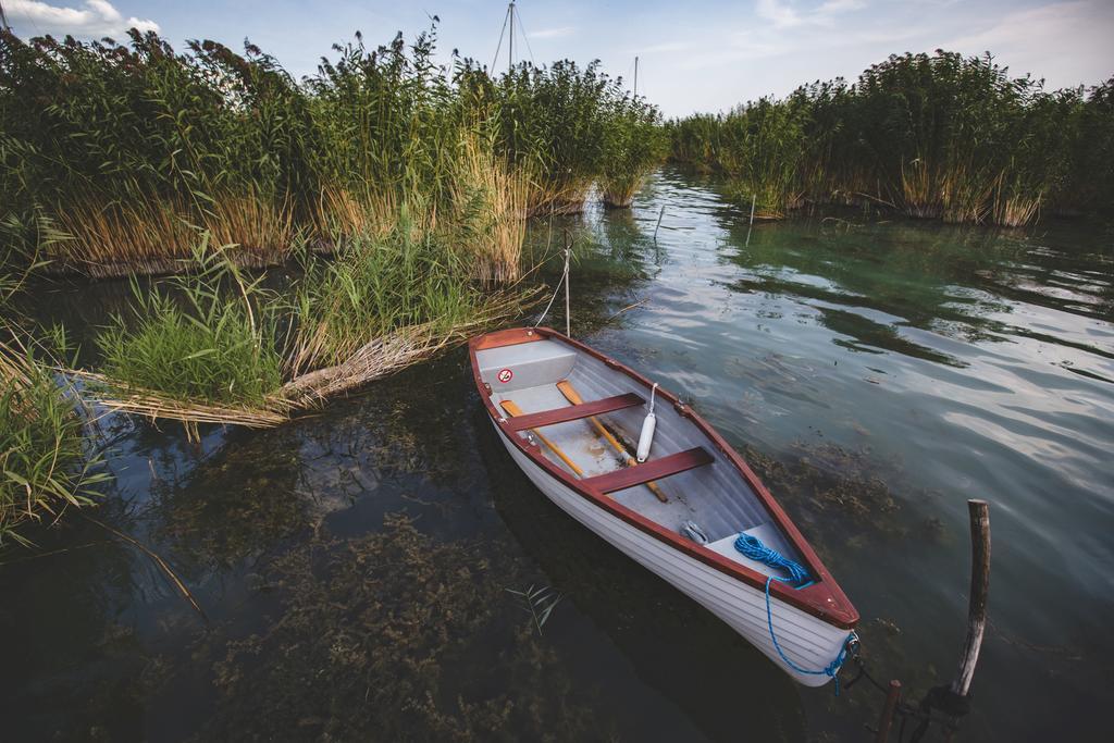 Вилла Csonakos Haz / The Boat House Badacsonyors Экстерьер фото