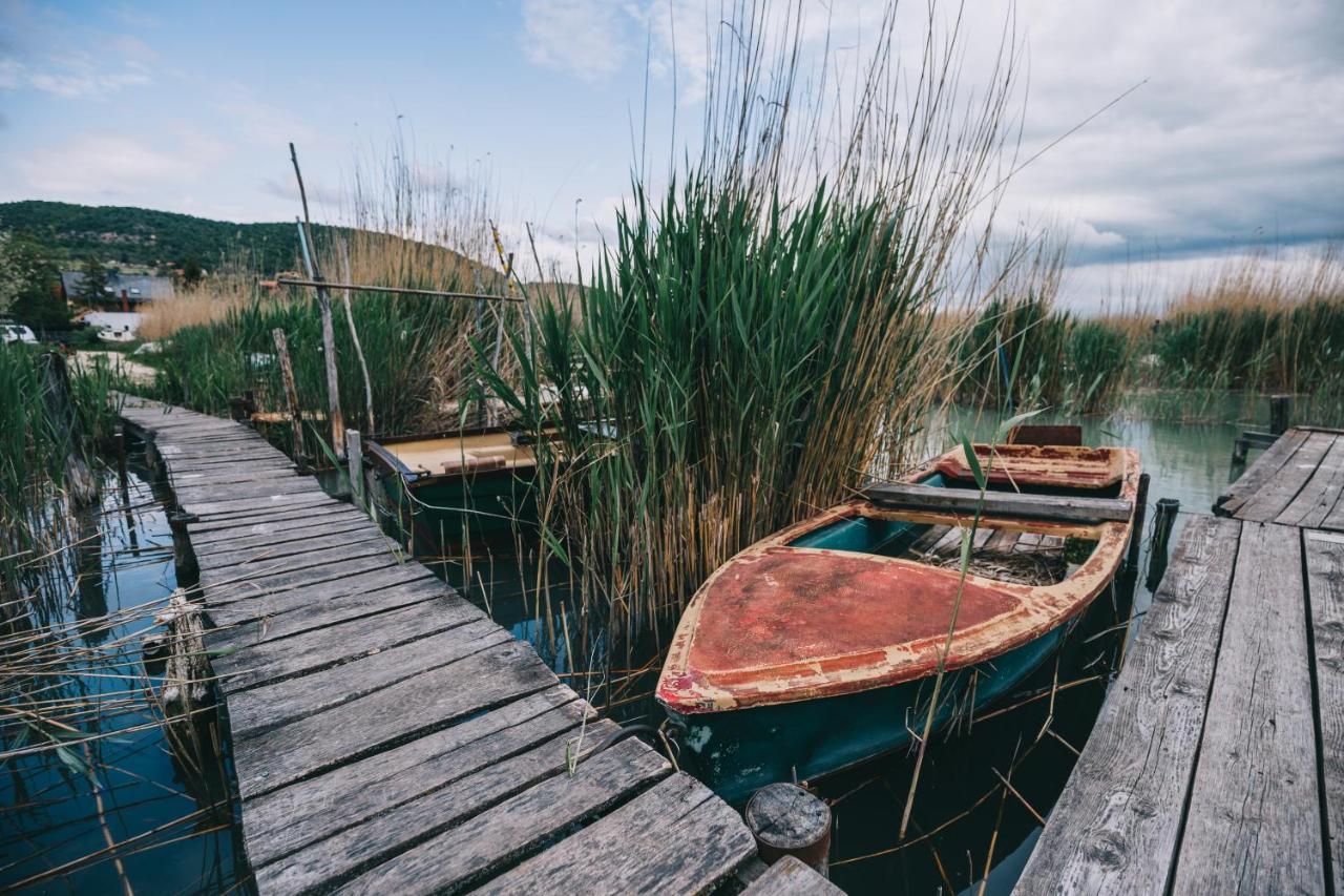 Вилла Csonakos Haz / The Boat House Badacsonyors Экстерьер фото